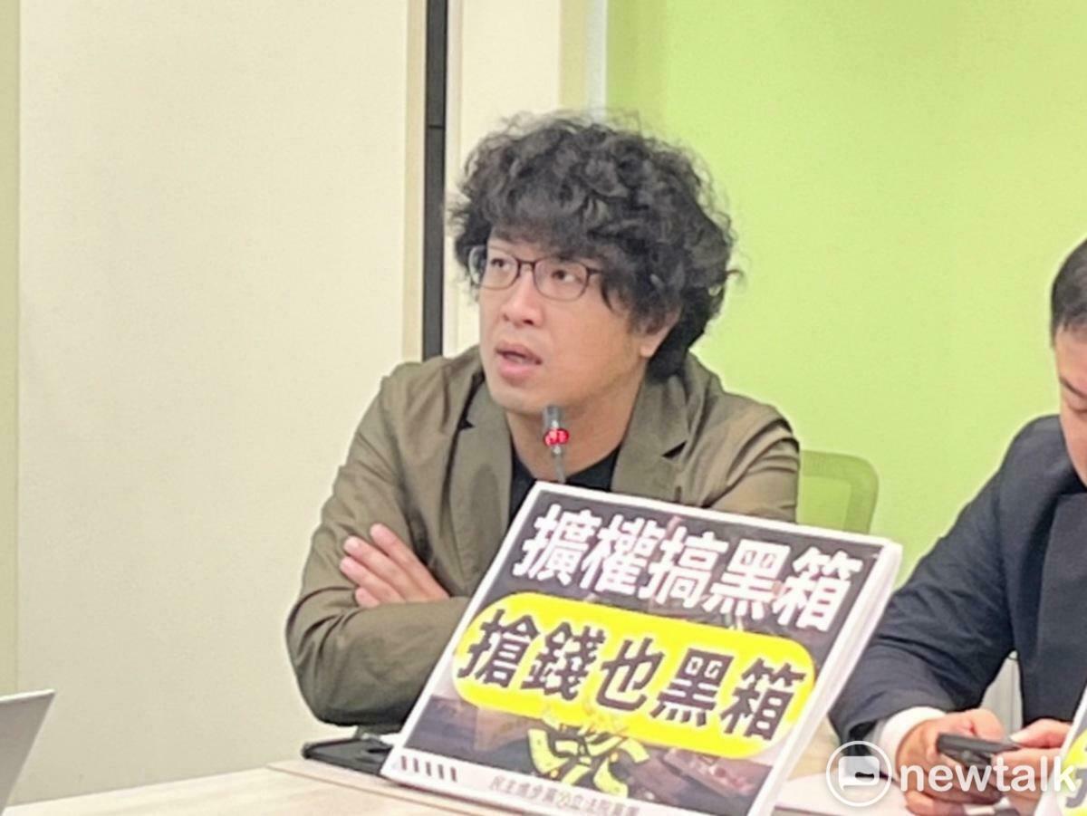 藍營財劃法搶錢搶太兇，民進黨立委沈伯洋示警，國防預算將被削減2900多億元。 圖：金大鈞／攝