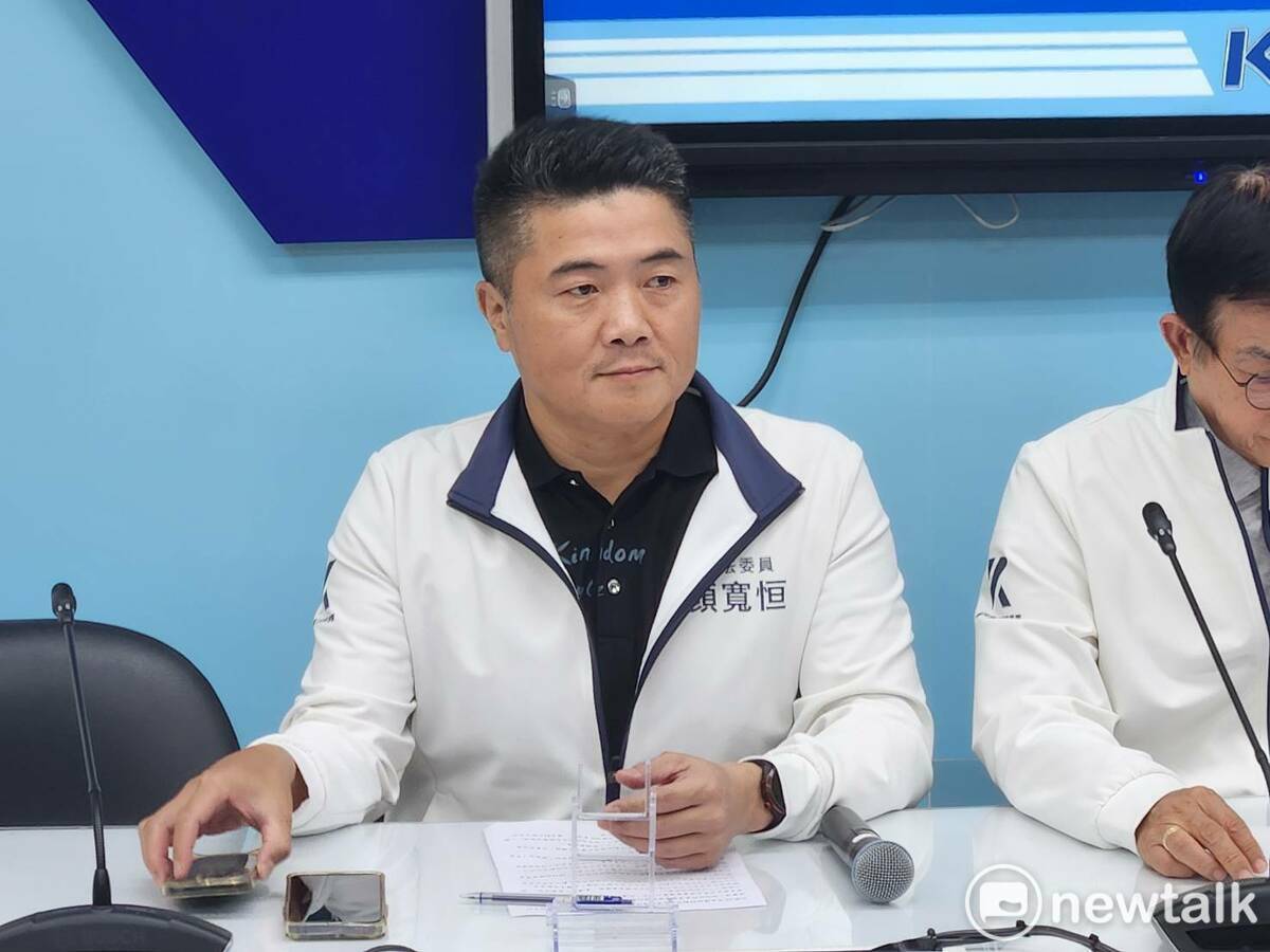 國民黨立委顏寬恒表示，民進黨立委單方面使用暴力，國民黨立委只是防守。 圖：黃建豪/攝
