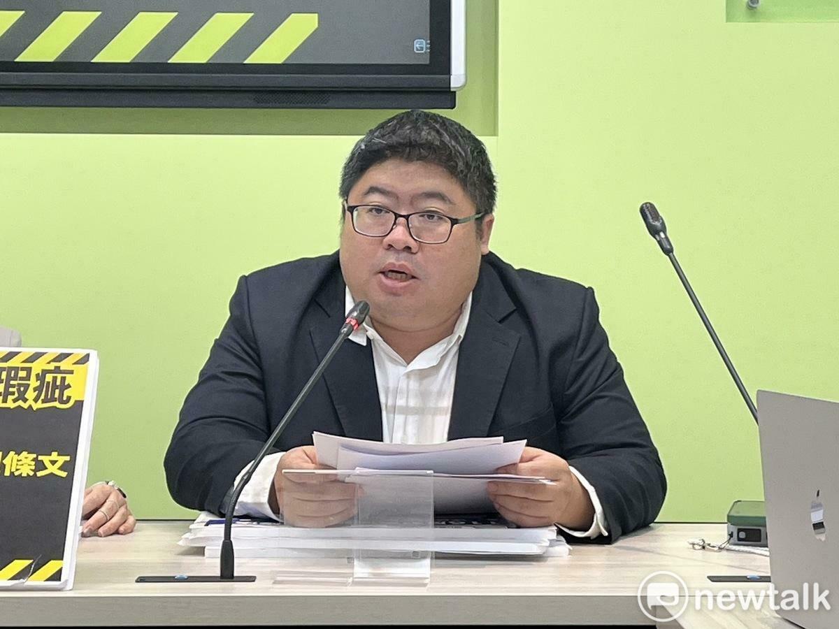 民進黨團書記長蔡易餘批評，陳玉珍用暴力、不講理的跳過合法程序，議事錄不應確認。 圖：金大鈞/攝（資料照片）