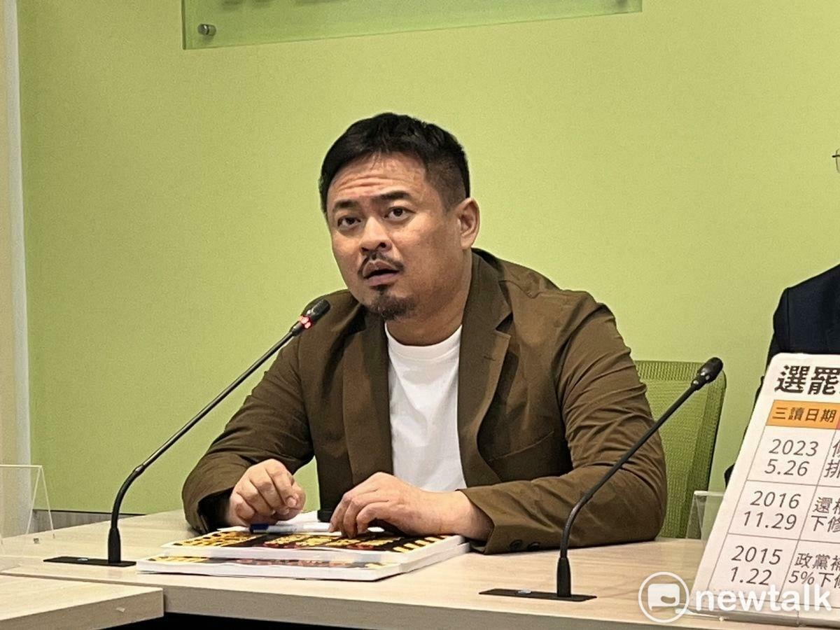 民進黨團副幹事長洪申翰接任勞動部長，卻遭國民黨立院黨團總召傅崐萁批評其學歷僅高中學歷。 圖：金大鈞／攝（資料照）