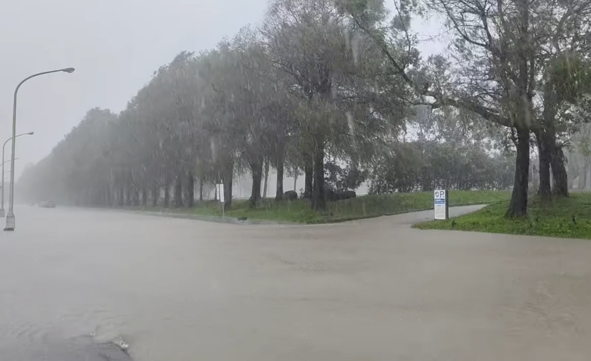宜蘭上午下起豪雨，有許多民眾上傳災情至臉書。 圖：翻攝自北成里長羅暳鎂臉書