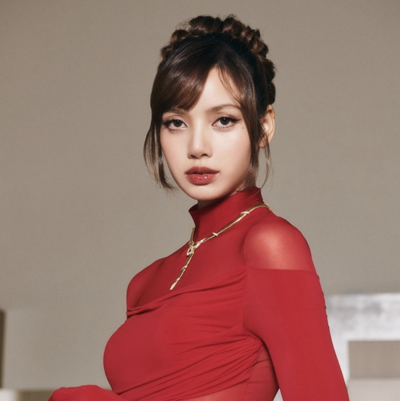 南韓女團Blackpink泰籍成員Lisa首度參演美國HBO劇集《白蓮花大飯店》（The White Lotus）第3季，預告片公開。 圖：攝自IG/lalalalisa_m