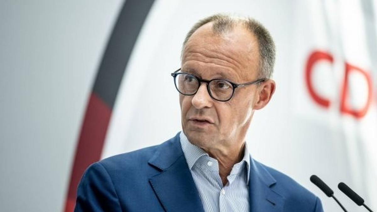 基督教民主聯盟（CDU）的總理候選人弗里德里希·默茨承諾，如果普丁不願意結束戰爭，他將提議向烏克蘭提供遠程金牛座飛彈，並授權烏克蘭對俄羅斯領土進行打擊。 圖:翻攝自X帳號@nexta_tv