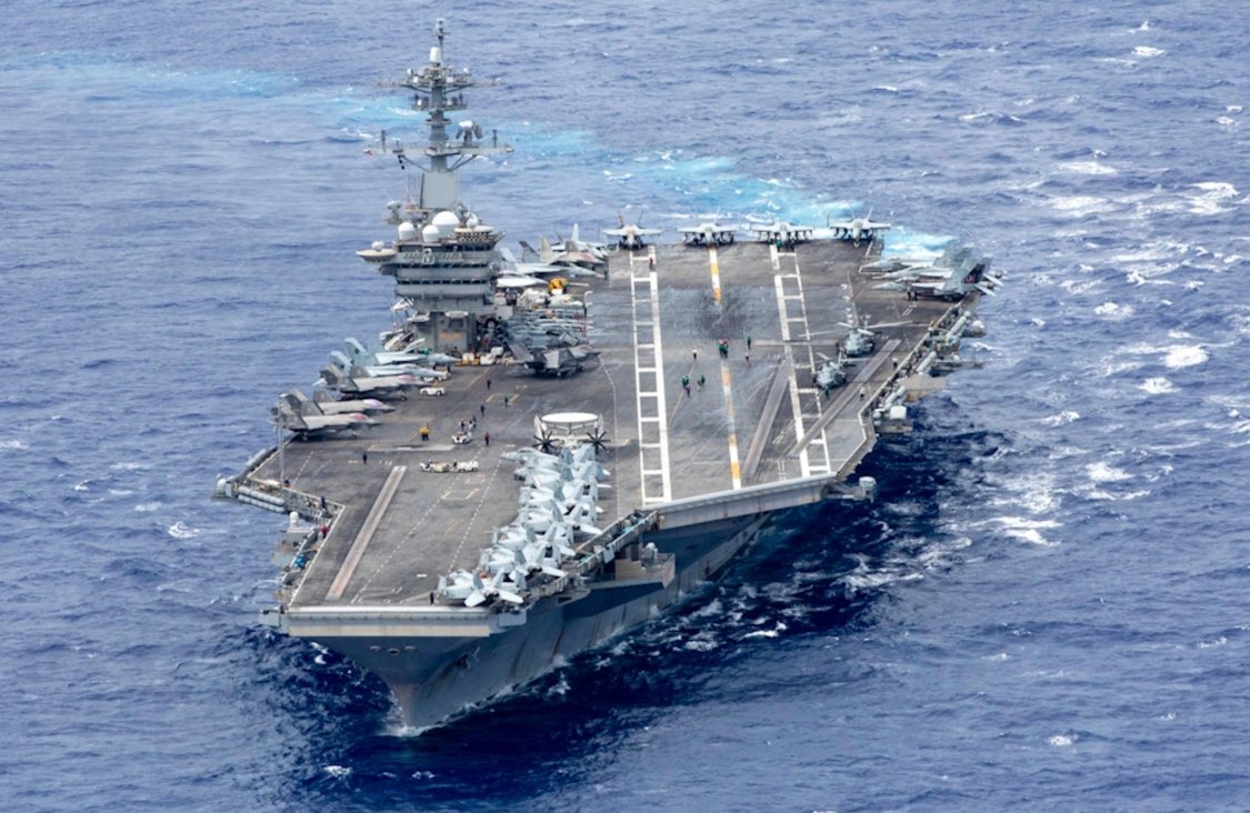 美軍「林肯號(USS Abraham Lincoln CVN-72)」航空母艦。 圖：翻攝「X」@Tanletn