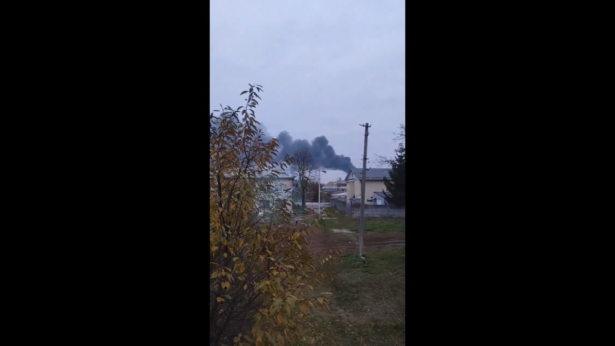 烏克蘭首都基輔於當地時間 13 日造次遭到俄軍導彈、無人機襲擊，但並未造成嚴重的傷害。 圖：擷取自 @SprinterFamily X 分享影片