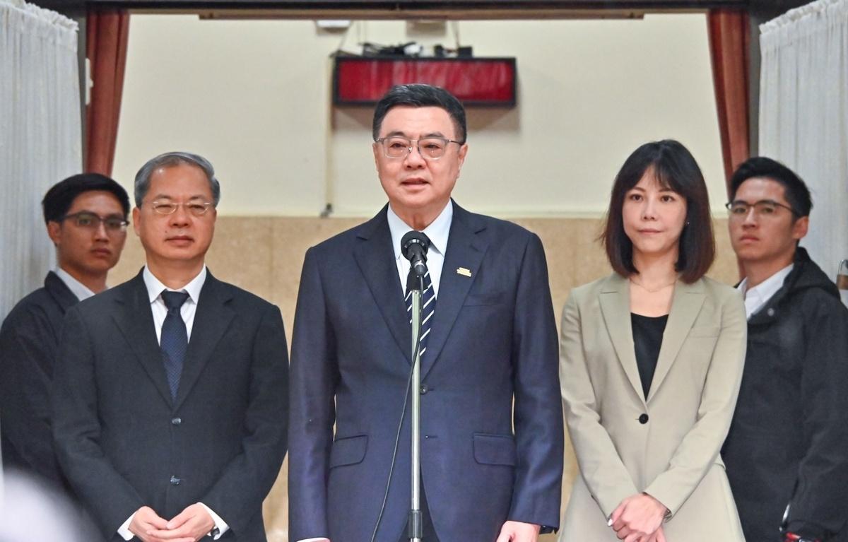 行政院長卓榮泰(中) 圖：行政院提供