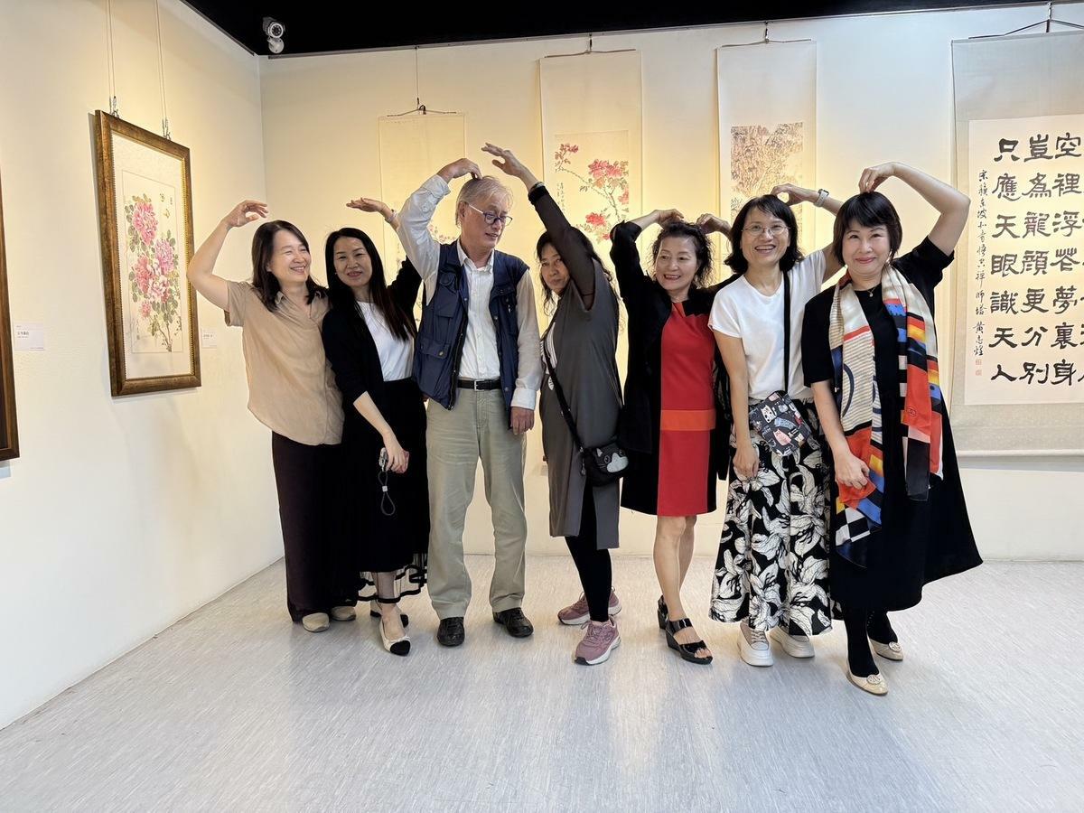 高雄空大文藝學系師生首度走進北高雄展出作品。 圖：高雄空大提供