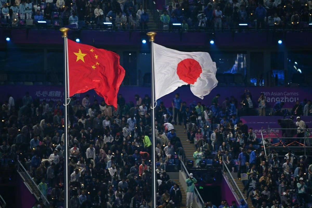 中國人頻頻移民日本，於日本甚至不用處處講日文，中文也可進行交流。 圖：翻攝自 微博