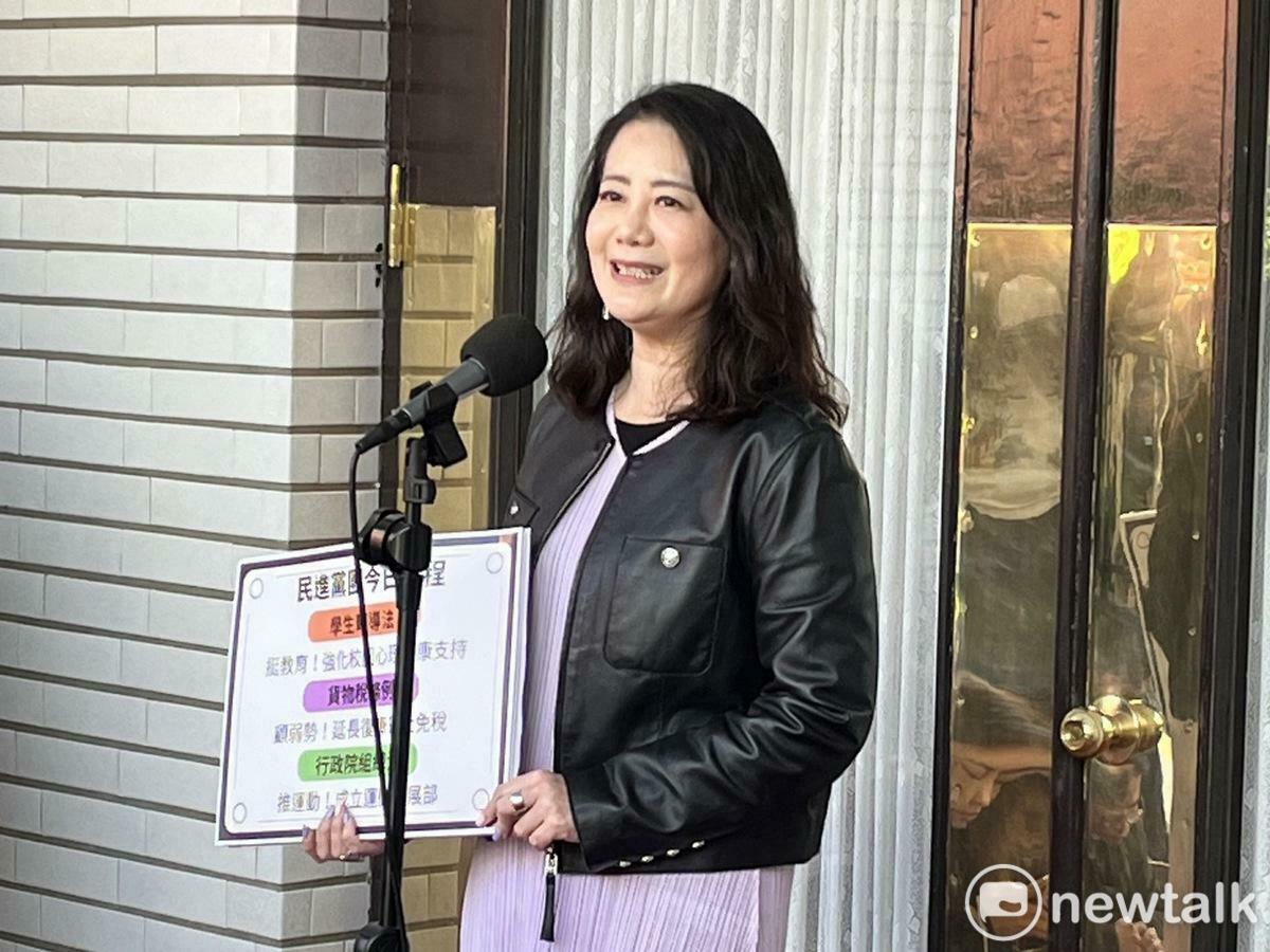 民進黨團幹事長吳思瑤強調，希望藍白以民生法案優先，不要再搞政治性法案。 圖：金大鈞/攝