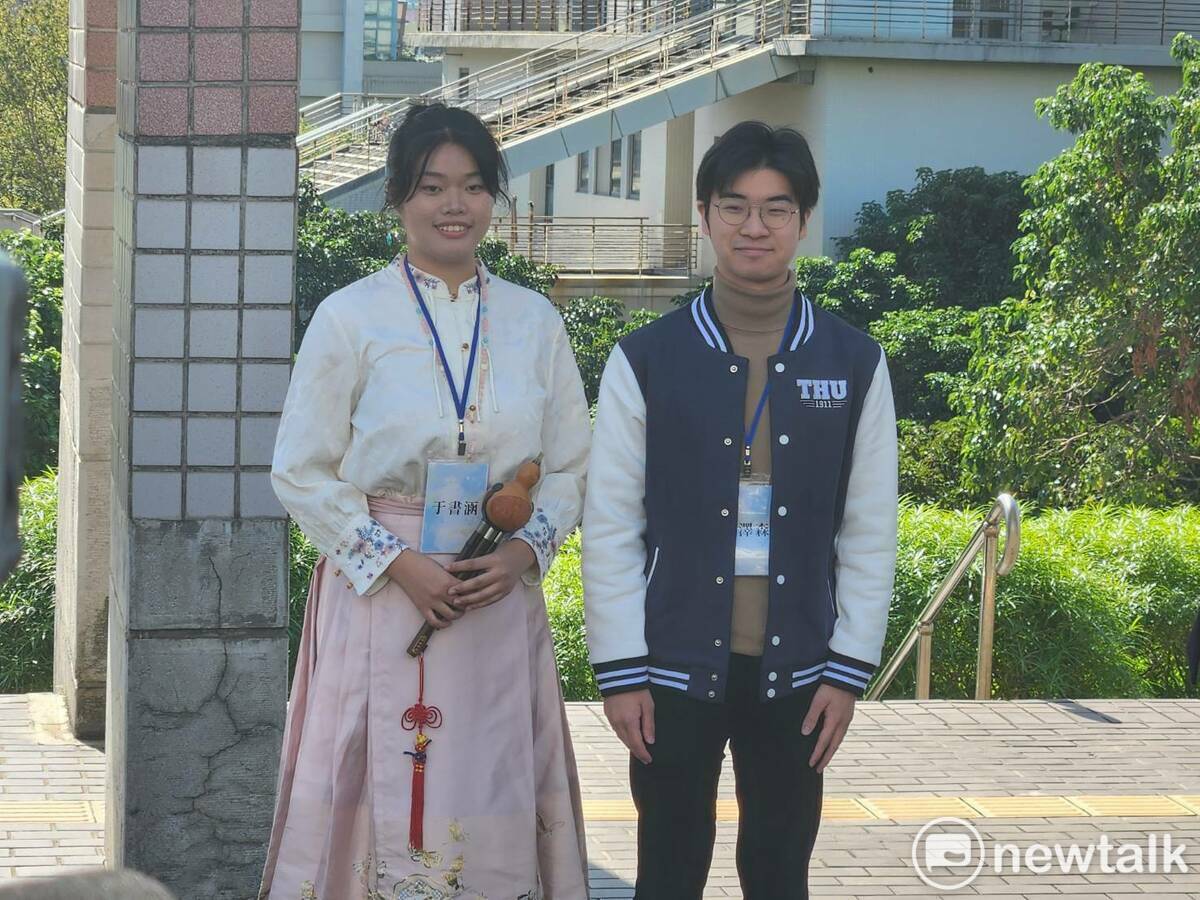 陸生團的音樂交流代表，北京清華大學同學李澤森與于書涵。 圖：黃建豪/攝