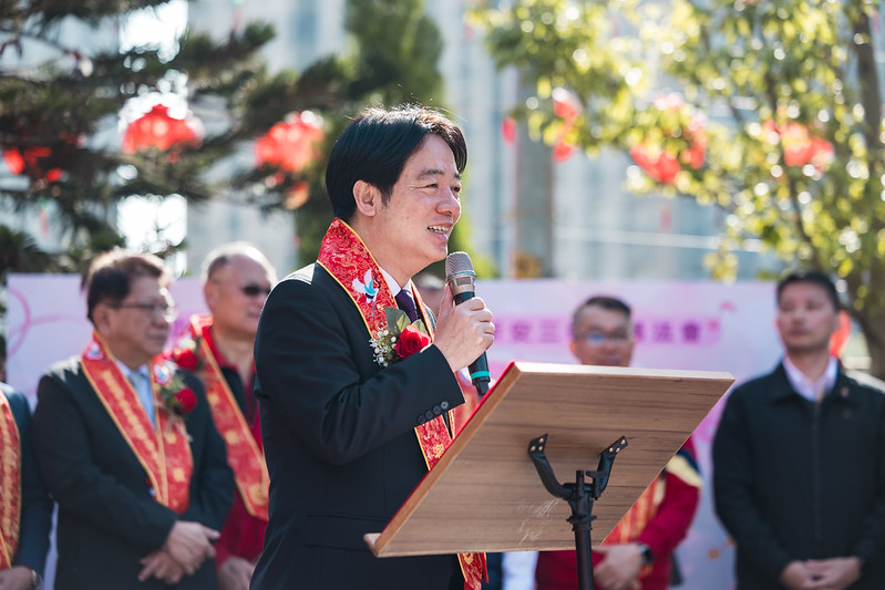 賴清德總統今（29）日出席新北市五股賀聖宮「慶成謝土祈安三朝清醮大典」致詞時表示，他明（30）天即將率團出訪南太平洋友邦馬紹爾群島共和國、吐瓦魯國、帛琉共和國，期盼持續發掘合作機會，深化邦誼。 圖：總統府提供