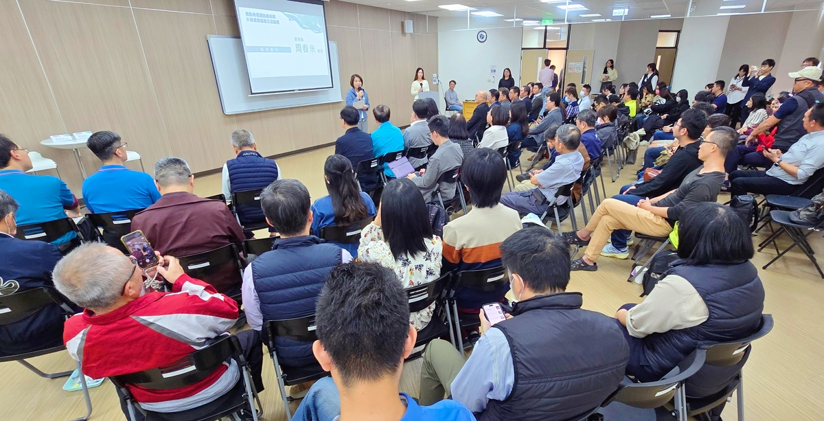 「南台灣太空新紀元：低軌衛星通訊應用與火箭產業發展交流論壇」現場座無虛席。 圖：國科會南科管理局提供