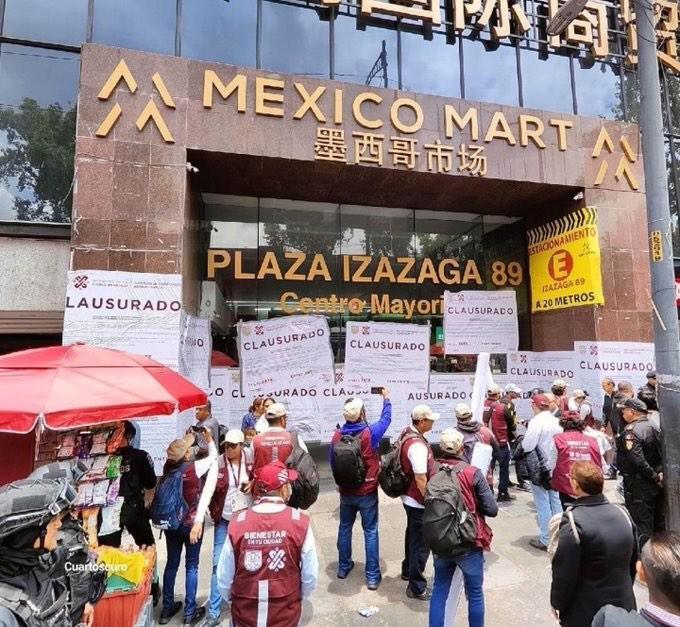墨西哥專門販售亞洲仿冒品的大型商貿城「墨西哥市場」，近日遭到當局突擊搜查。 圖：翻攝自 Huang autum X 帳號