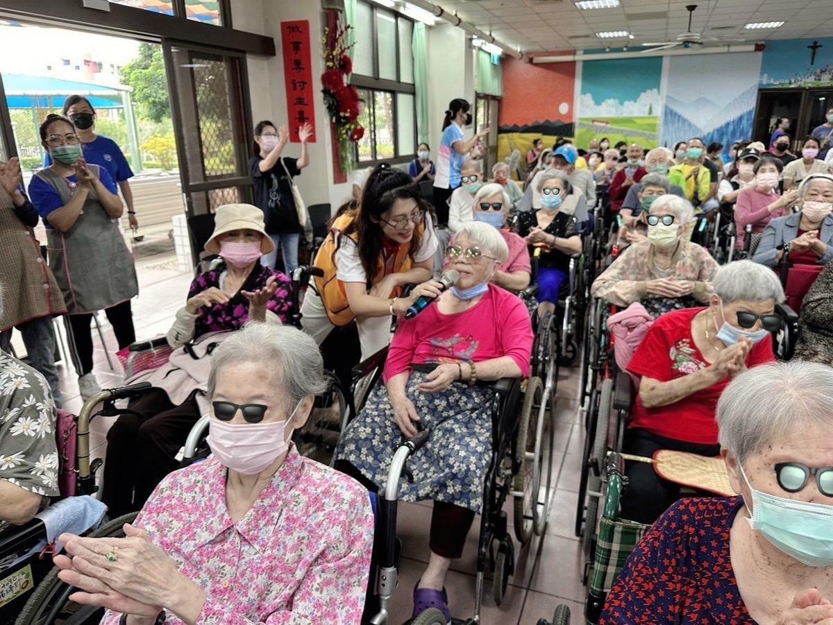 愛分享弦樂團攜手共同參與超過100場關懷活動。 圖：愛分享弦樂團提供