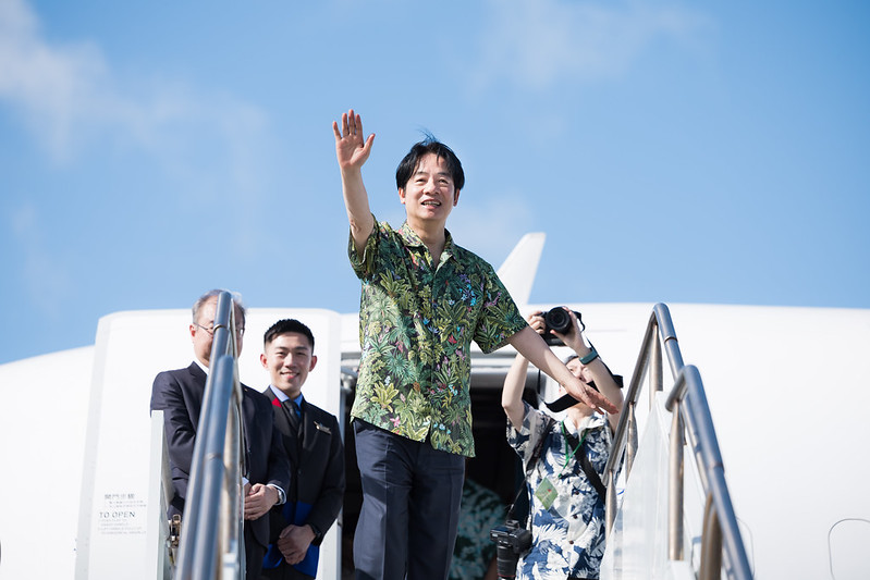賴清德出訪一行今（6）晚返台，賴清德將於18:50在桃園機場第一航廈發表「繁榮南島 智慧永續」返國談話。 圖：總統府提供