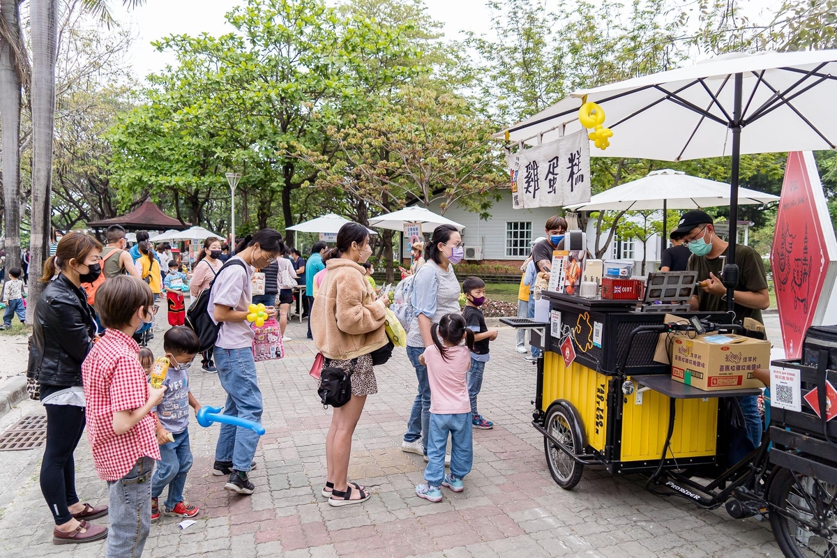 「高雄乘風而騎」最終場主會場蓮池潭兒童公園將有市集、歌手演唱及舞台活動。 圖：高雄市觀光局提供