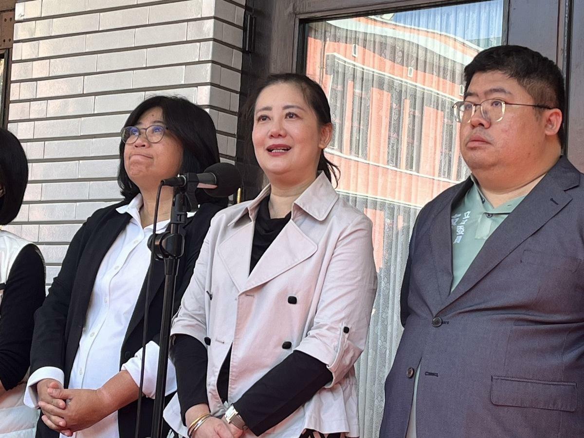 遭到藍黨鞭傅崐萁咆哮，吳思瑤自認可以從容面對，但要求其對議事人員道歉。 圖：金大鈞/攝