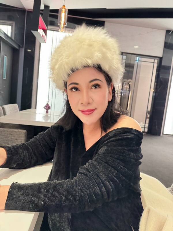 資深媒體人陳文茜2019年被診斷罹癌後積極抗癌。 圖：翻攝陳文茜臉書