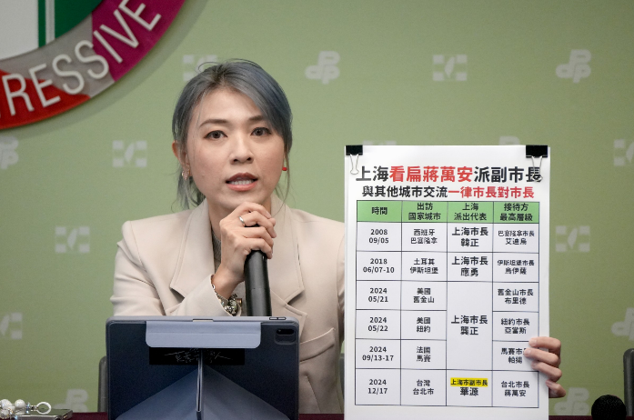 「章萬安」出生時蔣經國反共宣言曝 顏若芳：雙城論壇讓中國看不起蔣萬安