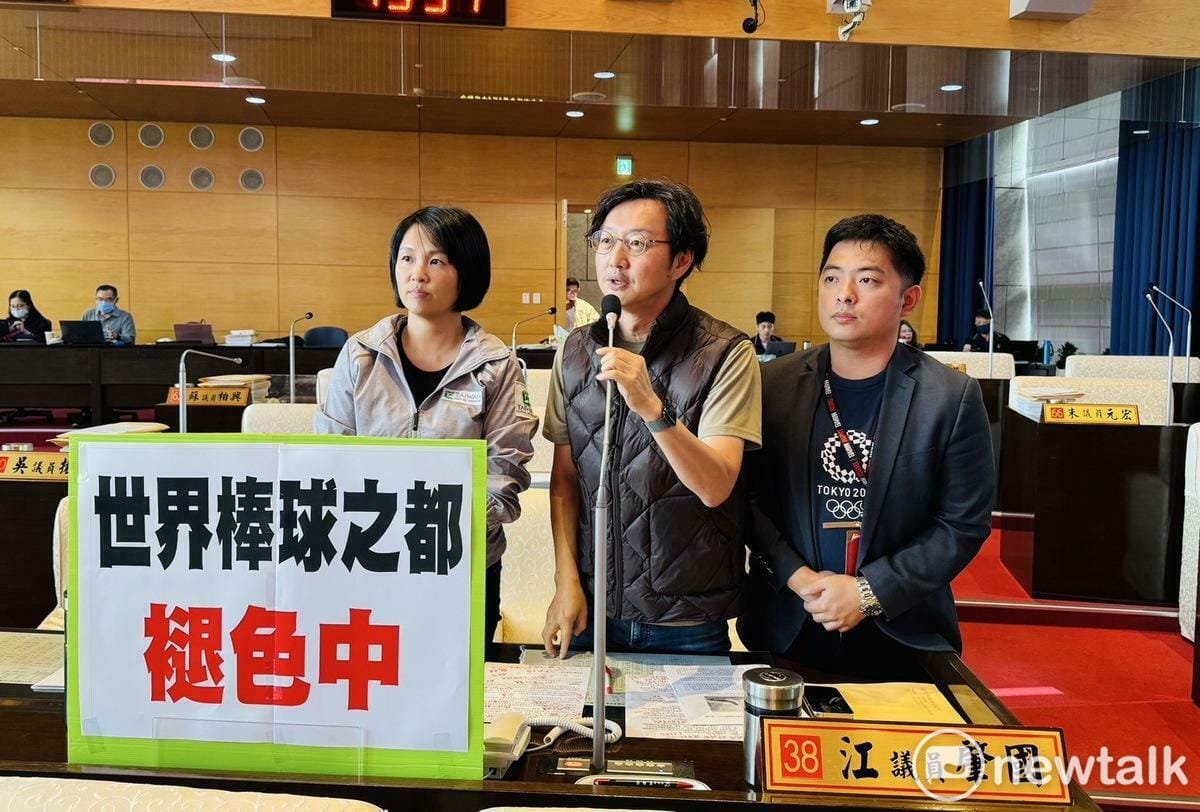 江肇國質疑，在台北大巨蛋已舉辦多場棒球賽事的情況下，台中市府「世界棒球之都」的美名？更擔憂這一榮譽恐怕被台北市取代。 圖：唐復年/攝