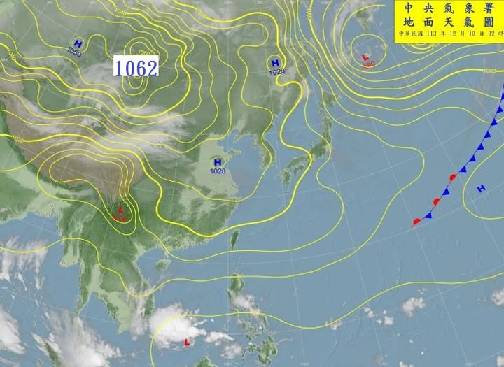 前中央氣象局長鄭明典說，目前高氣壓1062，冷高壓的中心氣壓超過1060都算強，且這個冷高壓可能還有一些增強空間。 圖：翻攝自鄭明典臉書