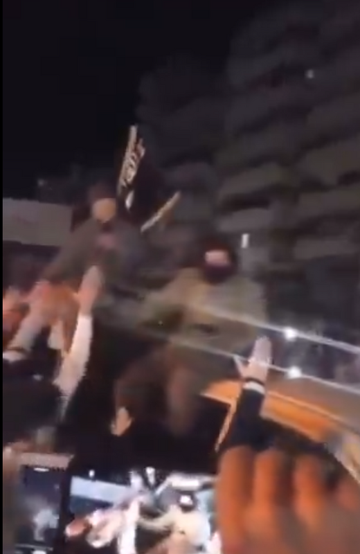 部分土耳其支持的 SNA 武裝，在夜間拿出 ISIS 旗幟招搖過市。 圖：翻測自以色列戰爭 X 帳號