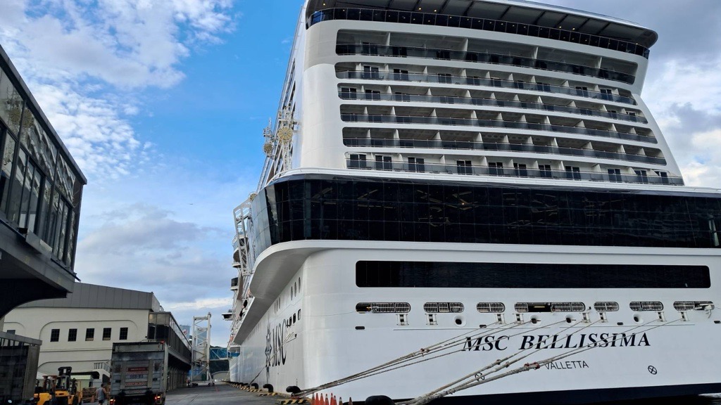 榮耀號完成檢修今天將啟程駛離沖繩。 圖：翻攝自Cruise Keelung 基隆港旅客服務臉書