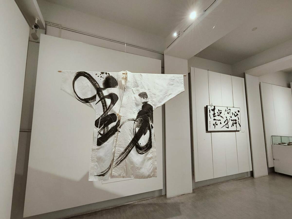 2024明宗書篆主題展特以「她」為主題，力邀台、日、港20位女性藝術家作品盛大聯展，透過書篆藝術展現女性的獨特視角，別具意義，備受各界關注。 圖：黃博郎／攝