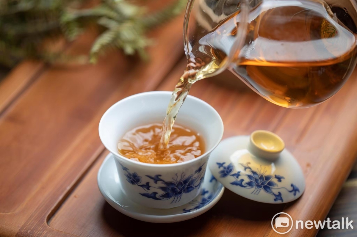 消費者文教基金會本次進行市售包裝與散裝的花草、花草茶包及茶包的標示與殘留農藥調查測試結果出爐，其中有9件驗出的農藥殘留包含「不符使用規定」或「不得檢出」的農藥種類。（示意圖） 圖：新頭殻資料照