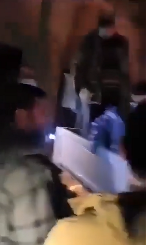塞德納亞監獄內發現了一個萬人坑，裡面埋葬的囚犯屍體被阿薩德政權的軍隊用酸溶解，只剩下骨架。 圖：翻攝自 OFFICIAL NEWS X 帳號