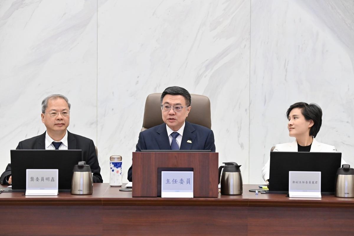 行政院長卓榮泰12日主持「行政院經濟發展委員會」第3次會議。 圖：行政院提供
