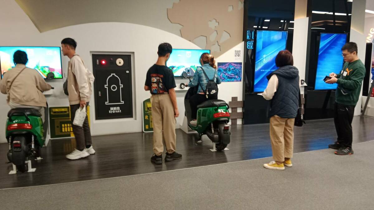 郵政博物館高雄館假日來客數破百是家常便飯。 圖：孫家銘攝