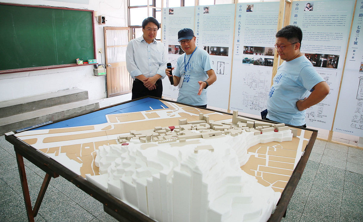 2017基隆山海工作營成果發表會，今(5)日太平國小及周邊社區(太平社區)登場，帶領民眾探索基隆生活美學與空間再生的可能。 圖：基隆市政府提供