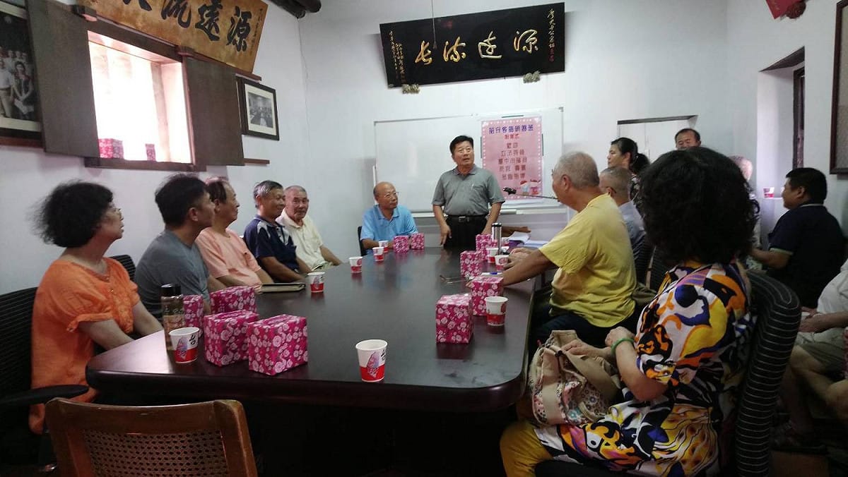 台中市政府客委會為復育詔安腔，於張廖家廟開班授課。 圖：台中市政府客委會提供