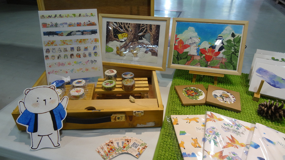 這次展覽提供台灣原創獨立出版刊物展示與交流空間，促進台灣創作者間的相互交流，也讓國際外賓看見台灣在地作品，展現台灣本土圖像內容產業蓬勃且具生命力的發展。 圖：台中市政府/提供