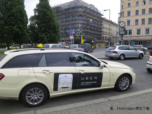 Uber更新應用程式，乘客可以直接分享所在位置給駕駛。 圖：Flickr/alper開放下載