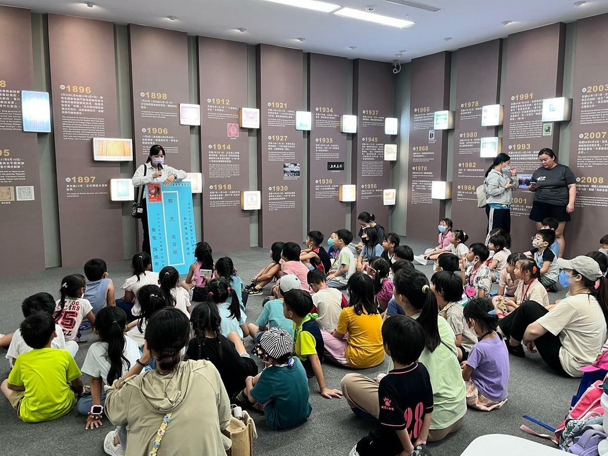 郵政博物館高雄館三年來累計入館參觀人次突破3萬5千。 圖：孫家銘翻攝