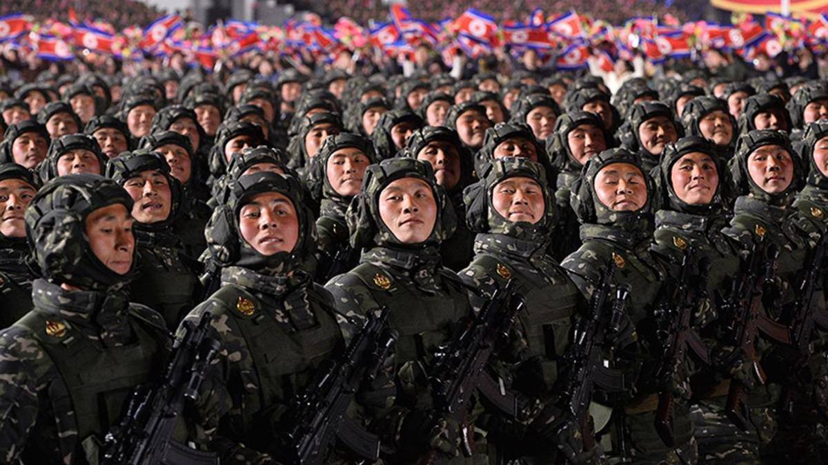 雖然北韓因援俄遭受一定損失，但仍打算加強援俄力度。圖為北韓軍。 圖：翻攝自 NEXTA X 帳號