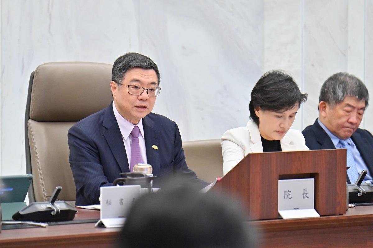 立法院上周三讀通過《公職人員選舉罷免法》、《財政收支劃分法》、《憲法訴訟法》共三個修正草案。對此，行政院長卓榮泰今（26日）在院會表示，該三法對國家五院憲政體制、人民權益及中央政府財政都有重大影響。 圖：行政院提供