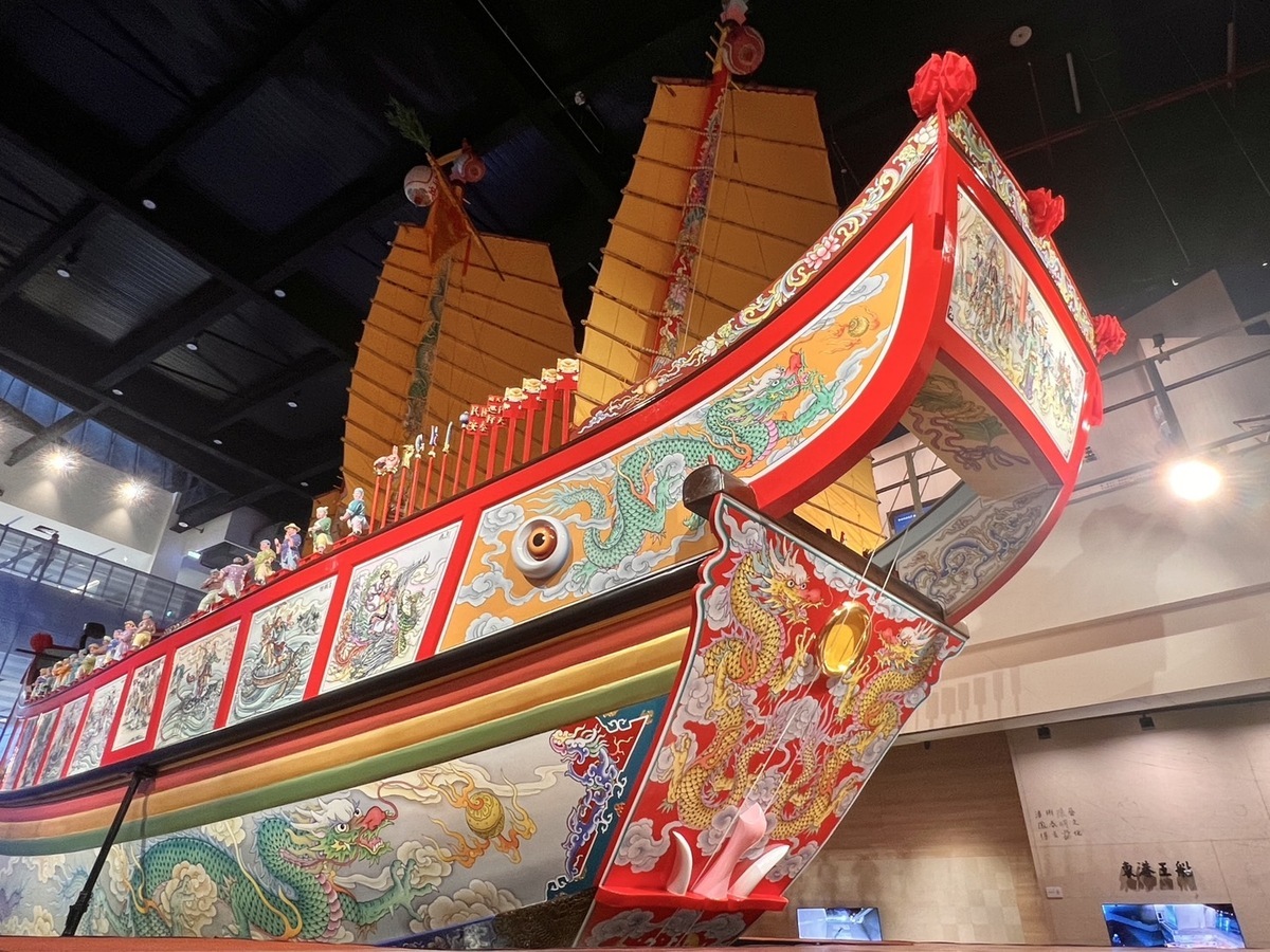 鎮館之寶「典藏王船」匠藝精湛。 圖：屏東縣政府提供