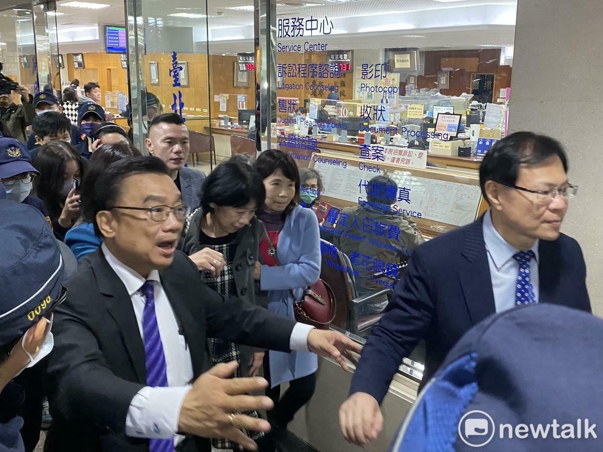 民眾黨主席柯文哲妻子陳佩琪今赴北院幫柯辦理交保。 圖：周煊惠 / 攝