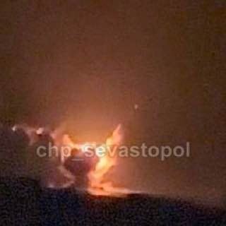 俄羅斯佔領的塞瓦斯托波爾海岸，遭到 1 架烏軍無人機襲擊。 圖：翻攝自 NOELREPORTS X 帳號