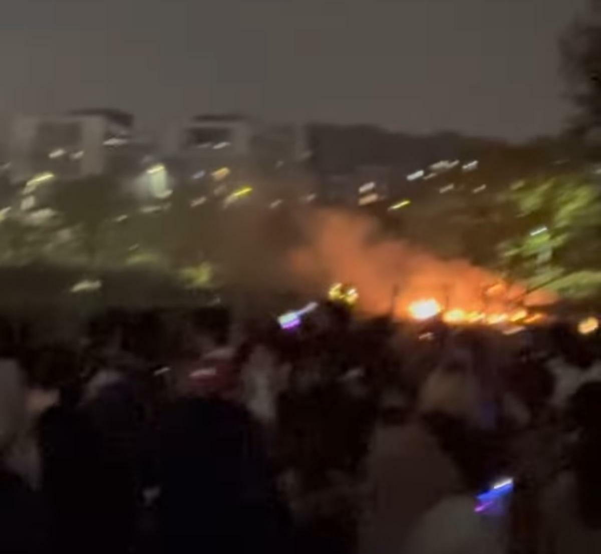 台中煙火掉落造成民眾受傷。 圖：翻攝自Threads