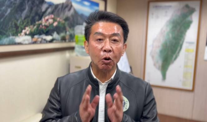 許智傑直言考卷內出現簡體字太離譜，教育部應該要求校方徹底檢討。 圖：孫家銘翻攝