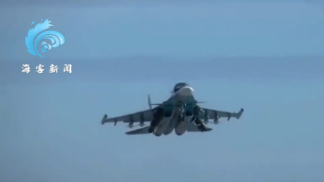 俄羅斯國防部 2 日分享 Su-34 戰機打擊位於庫爾斯克的烏軍的影片。 圖：翻攝自海客新聞
