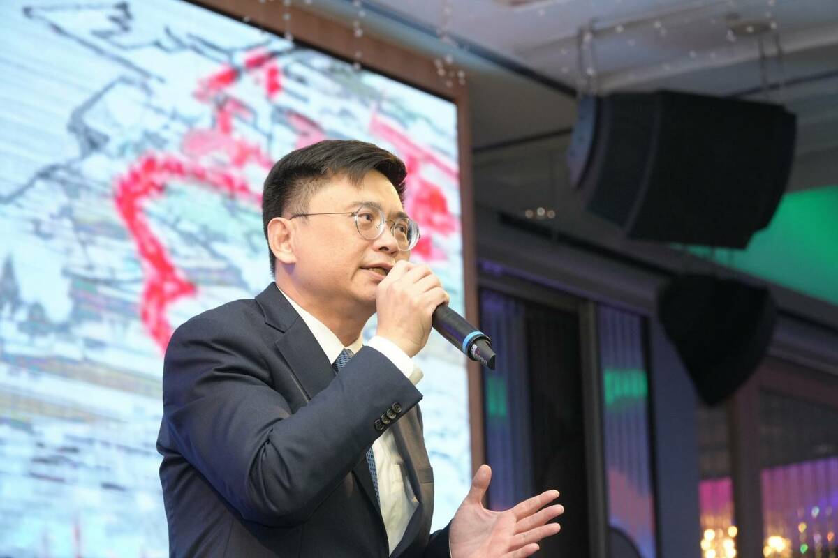 民進黨立委賴瑞隆。 圖：翻攝自賴瑞隆臉書