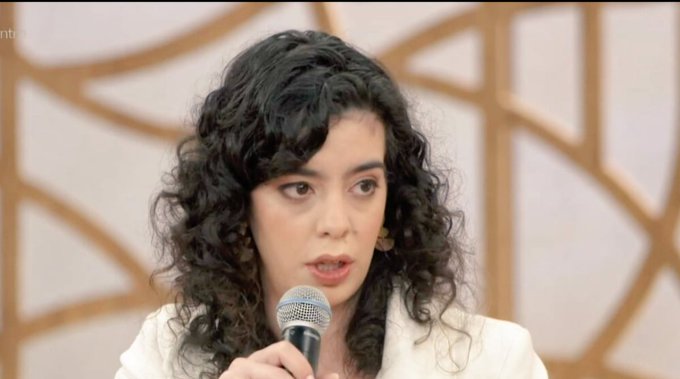 巴西法官根據 HRF 的指控，下令對該士兵展開調查，理由是巴西作為《羅馬規約》簽署國，有義務調查和懲治戰爭罪、危害人類罪及種族滅絕罪。HRF 律師瑪伊拉 · 皮涅羅指出，國際法律要求巴西履行相關義務。 圖:擷自X帳號@HindRFoundation