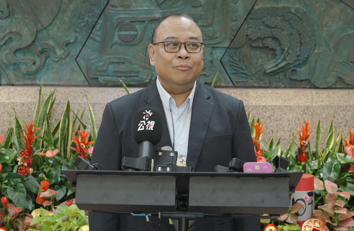農業部動物保護司研擬禁養清單惹議！動保司司長江文全親上火線說明，現有飼主及特定場域申報後仍可飼養，既有權益不受影響。 圖：農業部／提供