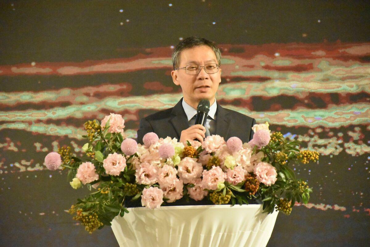 知洋科技總經理湛翔智表示，今年會議周邊專業展覽，國內廠商推出台灣首套軍用商規水下遙控載具及機師訓練模擬機。 圖：孫家銘攝