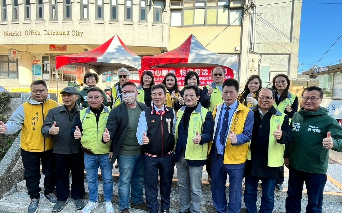 蔡其昌撮合會計師公會、翼瓅會 捐贈愛心白米物資